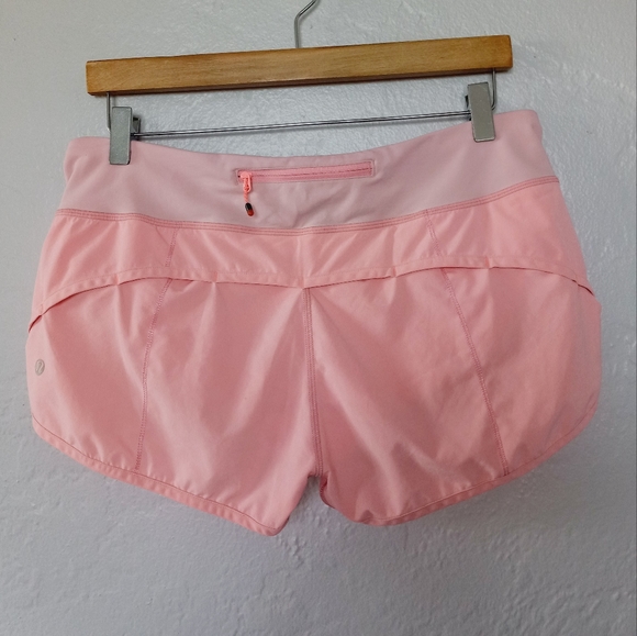 Lululemon Speed Shorts 2.5 Bleached Coral sz.8 - Picture 6 of 16